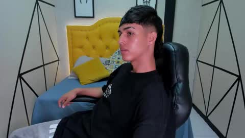 E T H A N  online show from February 6, 2026, 8:12 pm