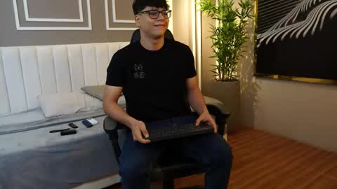 ethan_occonor online show from November 6, 2025, 8:15 am