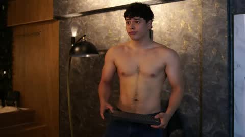 ethan_occonor online show from May 18, 2026, 11:10 pm