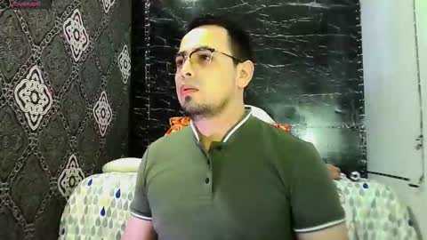 ethan_quill online show from November 30, 2025, 10:58 pm