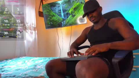 Snapshot of ethan_travis0 chatting on November 11, 2025, 8:42 pm ethan travis online show from November 11, 2025, 8:42 pm