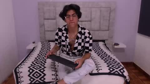 Ethan Villa online show from February 3, 2025, 1:08 pm