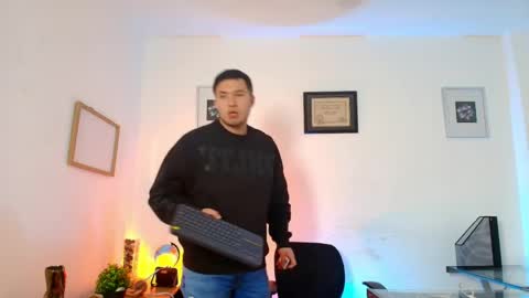 ethanconnor_ online show from May 9, 2026, 12:10 pm