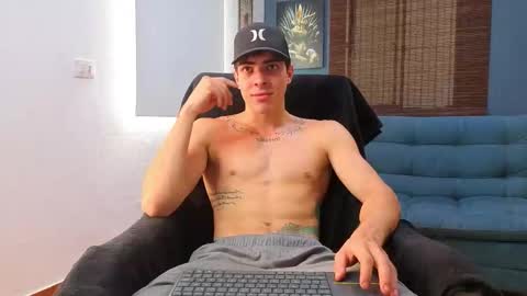 ethangreey1 online show from May 5, 2026, 1:52 pm
