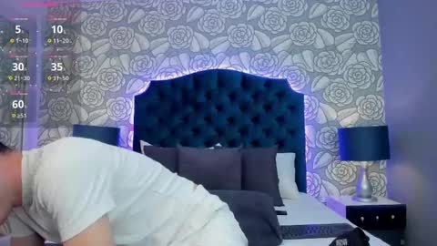 Snapshot of ethanleroyy chatting on October 9, 2025, 1:31 pm Ethan Leroy online show from October 9, 2025, 1:31 pm