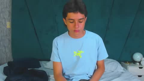Snapshot of ethanlowell chatting on February 3, 2025, 2:58 am ethanlowell online show from February 3, 2025, 2:58 am