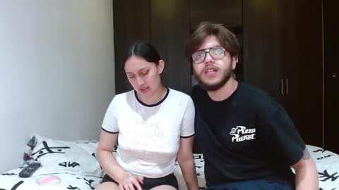 ethan and eve online show from September 17, 2025, 3:41 am