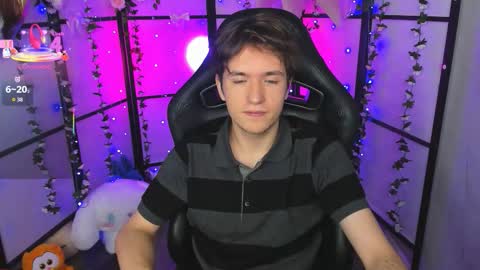 Snapshot of ethansinful chatting on September 26, 2025, 5:44 am Ethan online show from September 26, 2025, 5:44 am