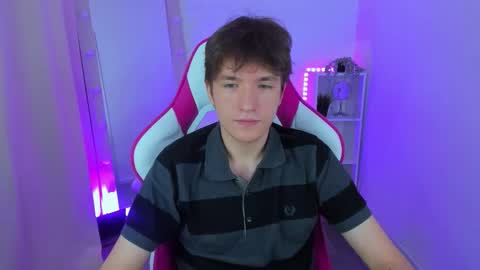 Snapshot of ethansinful chatting on October 8, 2025, 9:01 pm Ethan online show from October 8, 2025, 9:01 pm