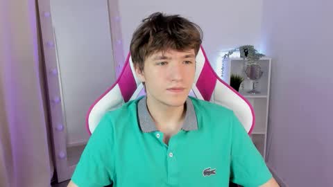 Snapshot of ethansinful chatting on October 12, 2025, 8:41 pm Ethan online show from October 12, 2025, 8:41 pm