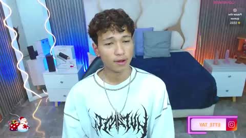 ette online show from December 1, 2025, 3:22 am