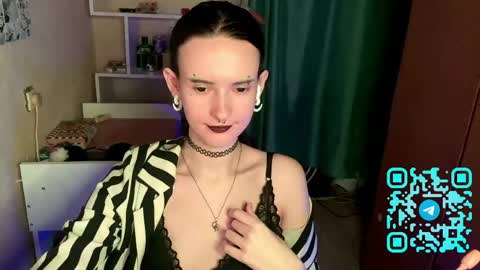 Kate online show from April 23, 2026, 12:29 pm