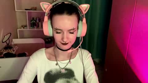 Kate online show from May 8, 2026, 5:35 am