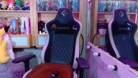 Snapshot of eunyeong_ chatting on September 26, 2025, 8:24 pm Ennik online show from September 26, 2025, 8:24 pm