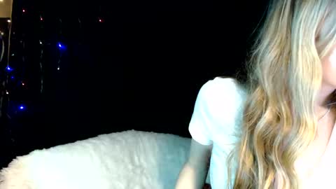 Snapshot of euphoria055 chatting on December 7, 2024, 11:18 am Liana online show from December 7, 2024, 11:18 am
