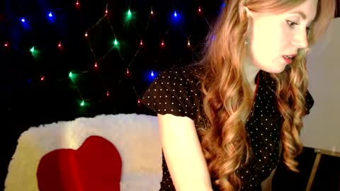 Snapshot of euphoria055 chatting on December 18, 2024, 11:02 am Liana online show from December 18, 2024, 11:02 am