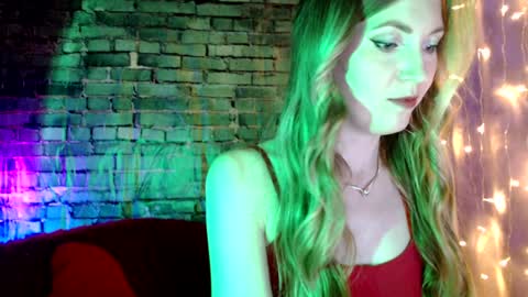 Snapshot of euphoria055 chatting on January 20, 2025, 10:40 am Liana online show from January 20, 2025, 10:40 am
