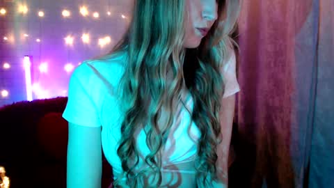 Snapshot of euphoria055 chatting on January 30, 2025, 4:48 am Liana online show from January 30, 2025, 4:48 am