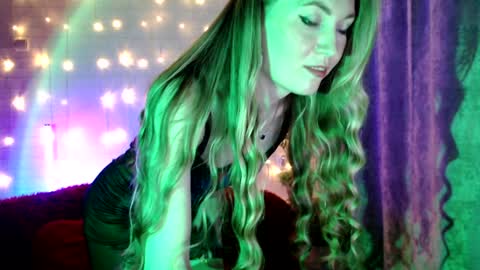 Snapshot of euphoria055 chatting on February 1, 2025, 10:26 am Liana online show from February 1, 2025, 10:26 am