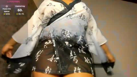 Snapshot of euphoria_06 chatting on April 24, 2026, 4:04 am euphoria_06 online show from April 24, 2026, 4:04 am