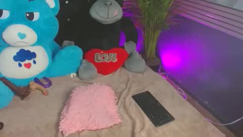 Snapshot of eva_06 chatting on November 8, 2025, 11:25 pm eva_06 online show from November 8, 2025, 11:25 pm