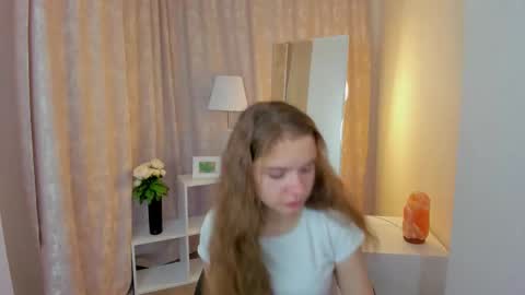 Eva online show from October 4, 2025, 1:03 am