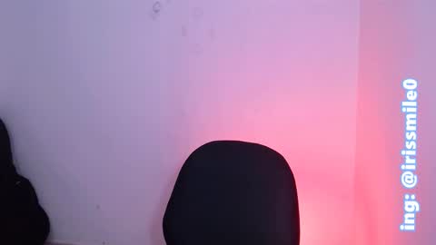 Snapshot of eva_brooks1 chatting on February 24, 2025, 11:30 pm Iris Smile independent model online show from February 24, 2025, 11:30 pm