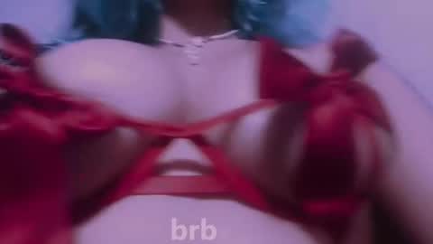 Iris Smile  independent model online show from November 11, 2025, 3:56 pm