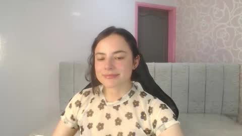 Eva online show from December 22, 2025, 3:58 am