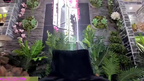 EVA COLUCCY online show from March 4, 2025, 3:48 pm