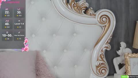 Eva Cramer online show from September 12, 2025, 2:06 pm