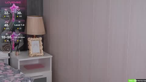 Eva Cramer online show from November 11, 2025, 3:06 am