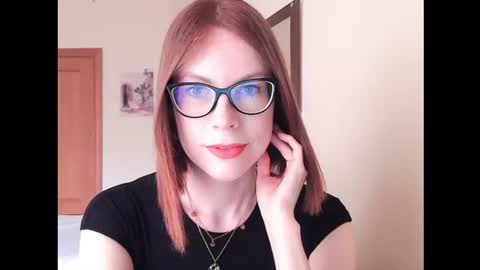 Snapshot of eva_cutesmile chatting on June 9, 2026, 4:40 pm Eva online show from June 9, 2026, 4:40 pm