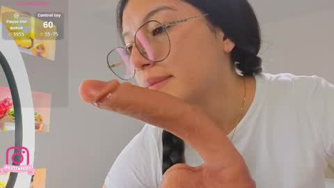 Eva online show from April 23, 2026, 12:29 pm