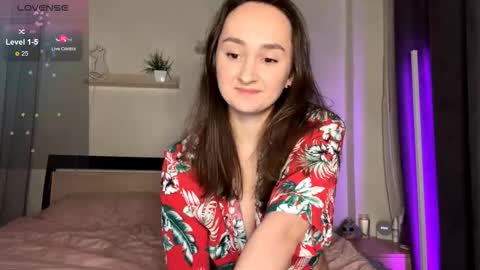 Snapshot of eva_elfis chatting on October 9, 2025, 11:25 pm Eva online show from October 9, 2025, 11:25 pm