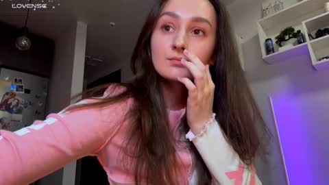 Eva  online show from March 12, 2026, 4:57 pm