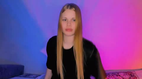 Eva online show from April 21, 2026, 1:42 am