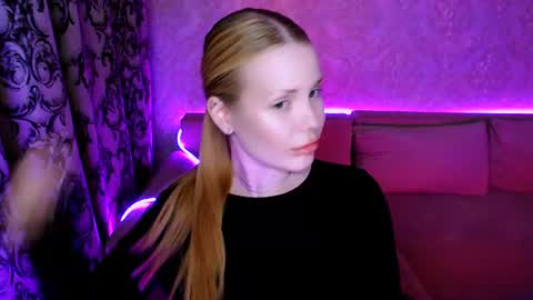 Snapshot of eva_ellis chatting on July 20, 2026, 7:49 pm Eva online show from July 20, 2026, 7:49 pm