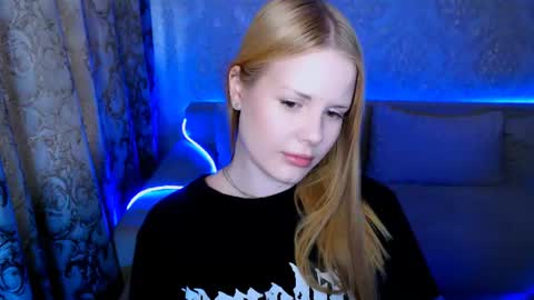 Snapshot of eva_ellis chatting on July 22, 2026, 4:43 pm Eva online show from July 22, 2026, 4:43 pm