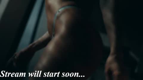 Eva online show from November 11, 2025, 7:36 pm