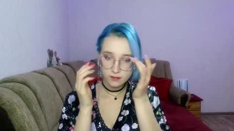 eva_forrest online show from December 7, 2024, 9:22 pm