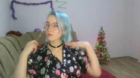 eva_forrest online show from December 20, 2024, 8:34 pm