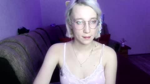 eva_forrest online show from January 23, 2025, 6:24 pm