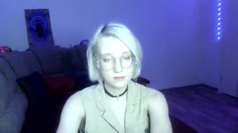 eva_forrest online show from January 26, 2025, 5:44 pm