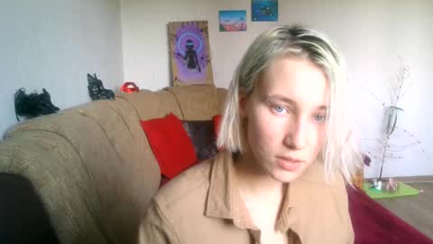eva_forrest online show from February 9, 2025, 6:11 am