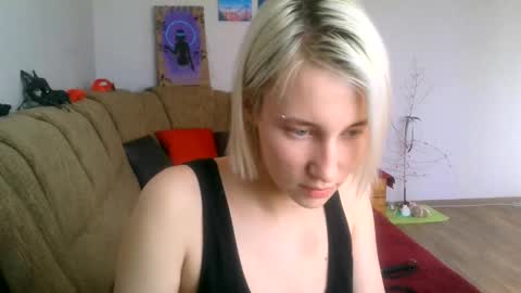 eva_forrest online show from February 11, 2025, 8:48 am