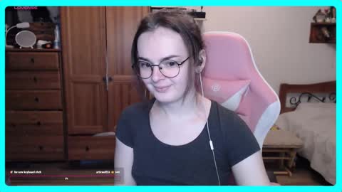 Snapshot of eva_katt chatting on February 14, 2025, 12:47 pm Gamer Katt online show from February 14, 2025, 12:47 pm