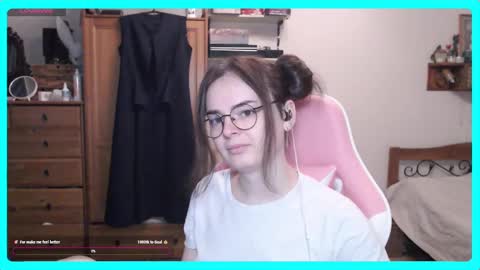 Snapshot of eva_katt chatting on February 17, 2025, 10:40 am Gamer Katt online show from February 17, 2025, 10:40 am