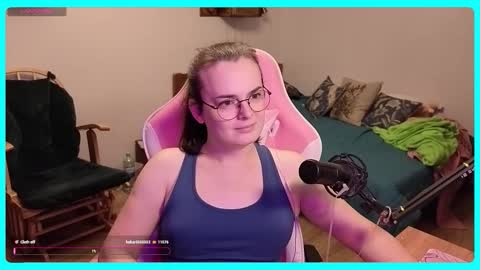 Snapshot of eva_katt chatting on October 17, 2025, 11:07 pm Gamer Katt online show from October 17, 2025, 11:07 pm
