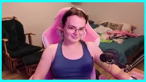 Snapshot of eva_katt chatting on October 26, 2025, 9:31 pm Gamer Katt online show from October 26, 2025, 9:31 pm